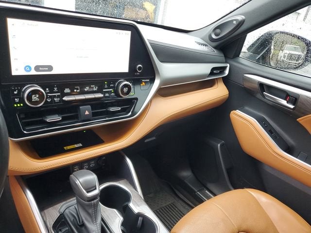 2023 Toyota Highlander Platinum