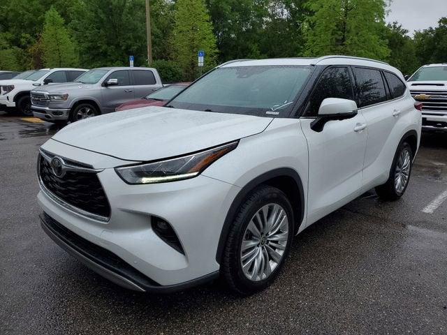 2023 Toyota Highlander Platinum