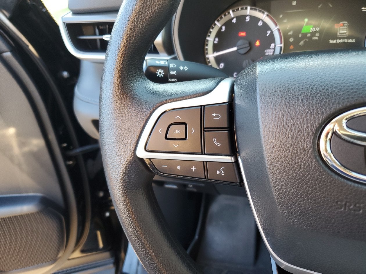 2023 Toyota Highlander L