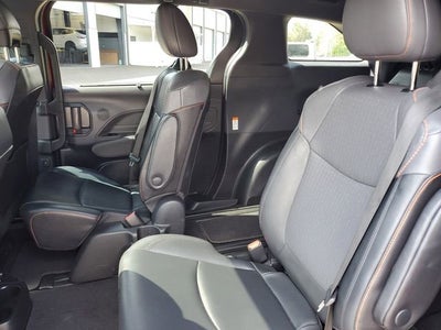 2022 Toyota Sienna XSE