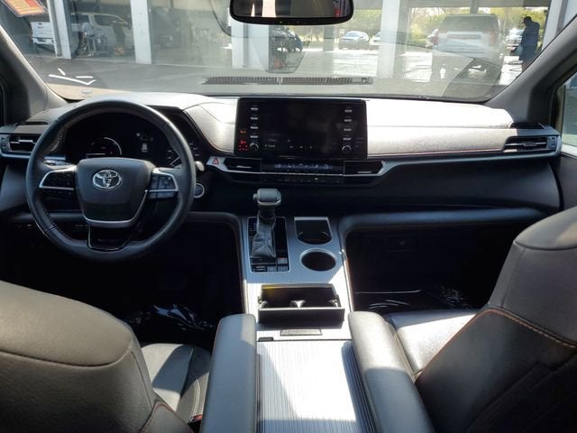 2022 Toyota Sienna XSE