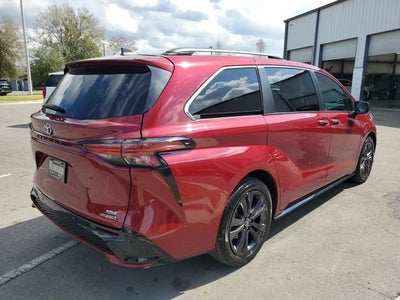2022 Toyota Sienna XSE