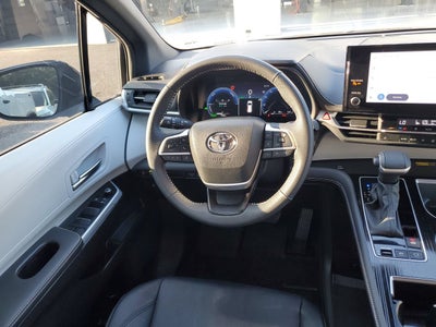2025 Toyota Sienna XSE