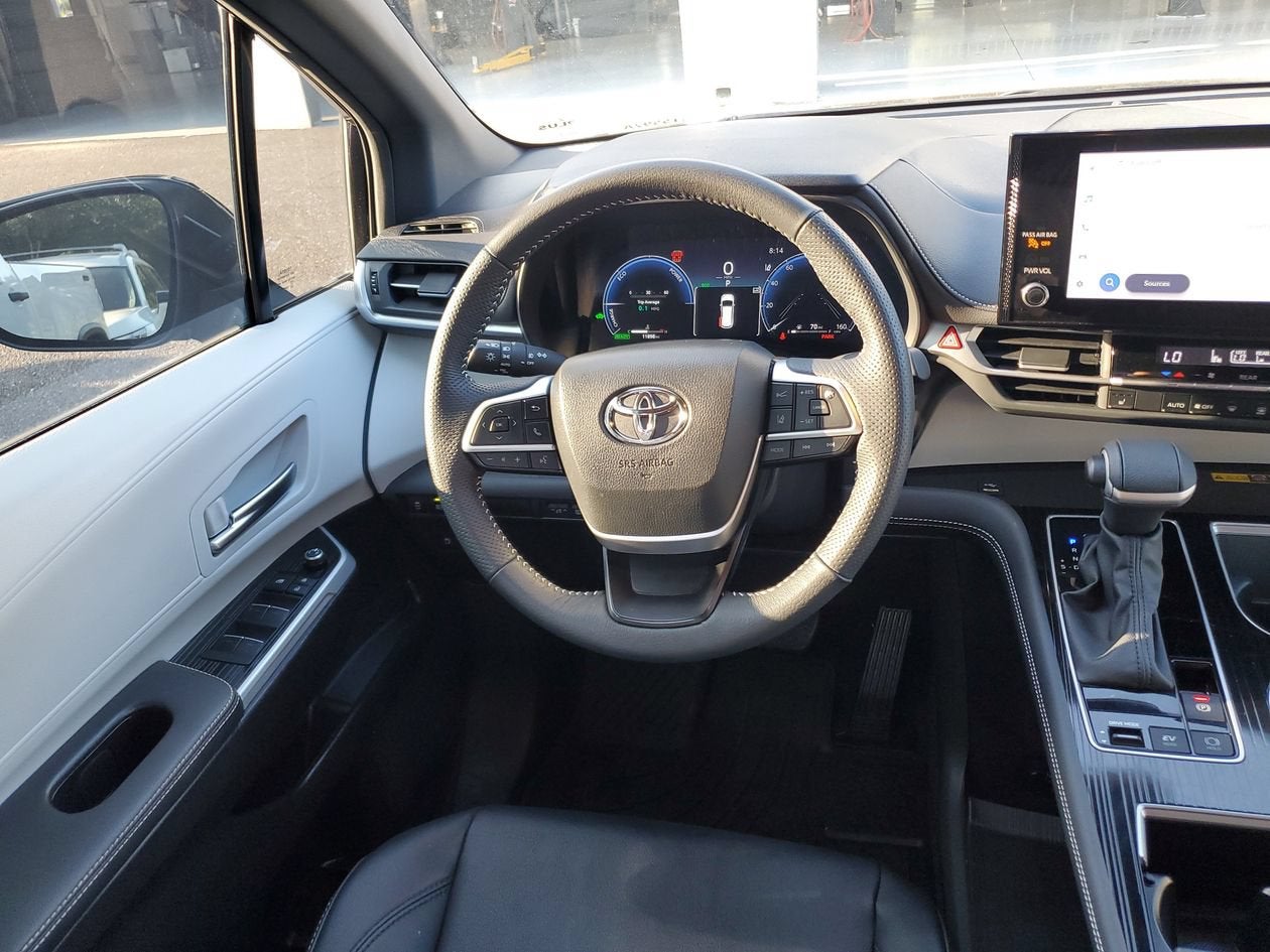 2025 Toyota Sienna XSE