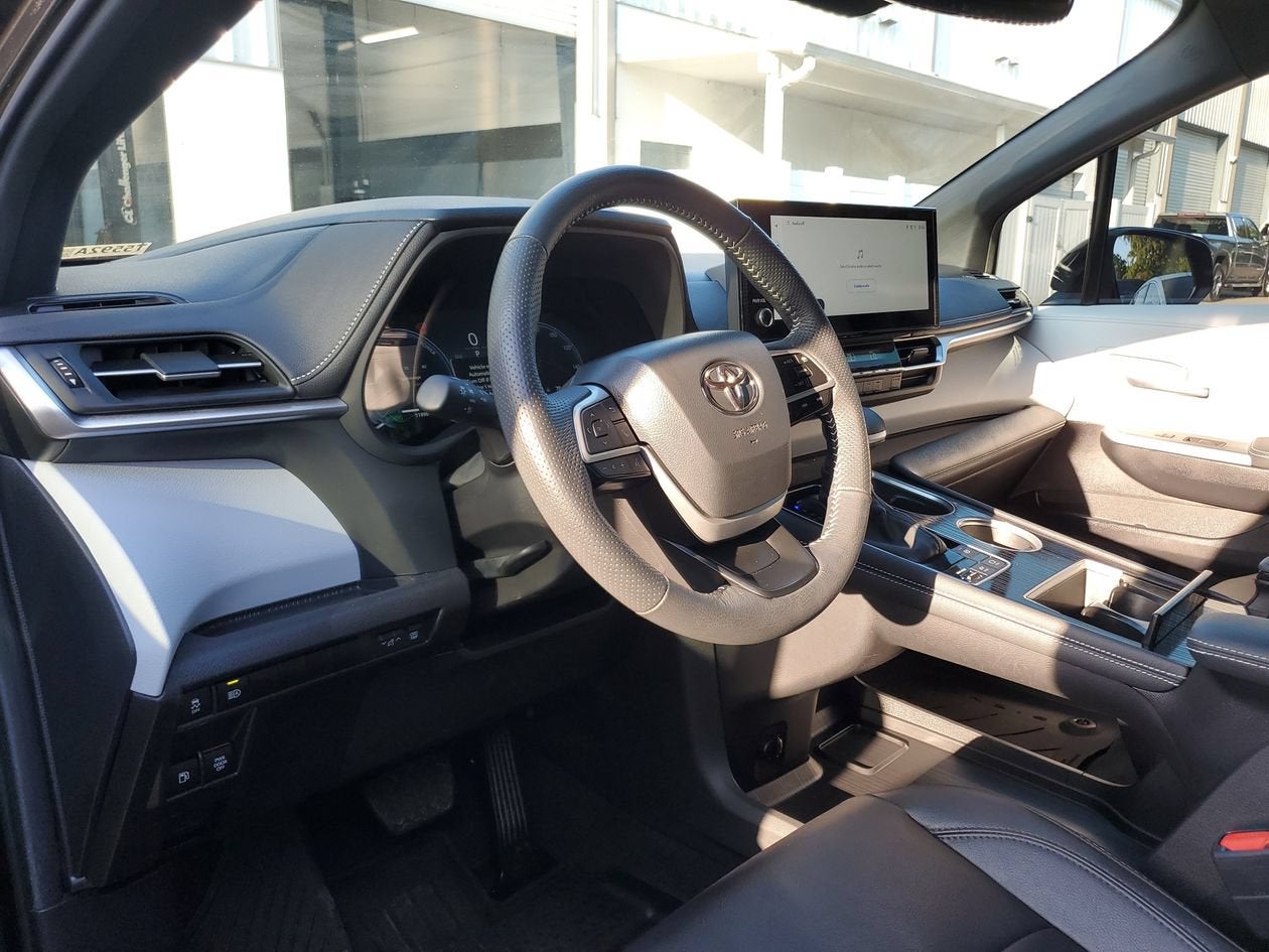 2025 Toyota Sienna XSE