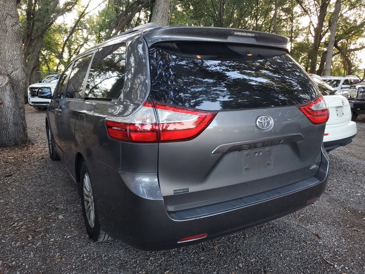2017 Toyota Sienna Limited 7 Passenger