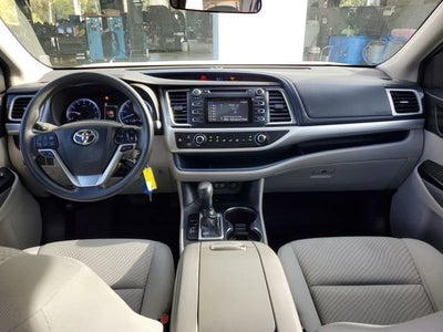 2018 Toyota Highlander LE