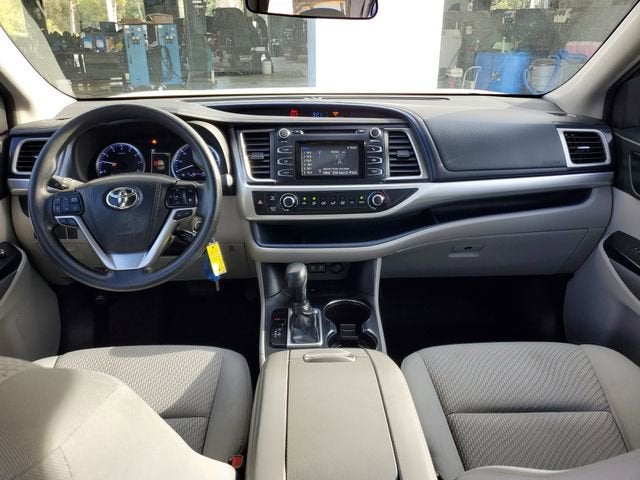 2018 Toyota Highlander LE