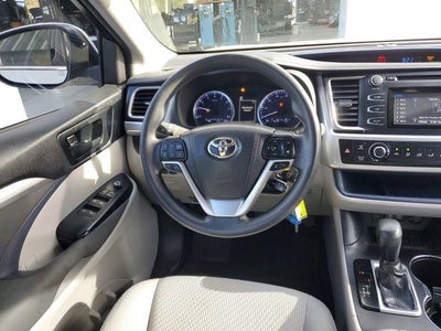 2018 Toyota Highlander LE