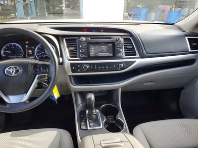 2018 Toyota Highlander LE