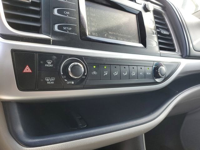 2018 Toyota Highlander LE