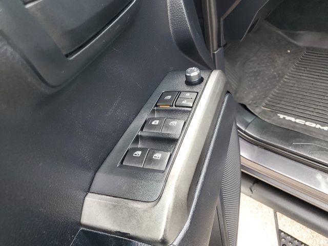 2018 Toyota Tacoma SR5 V6