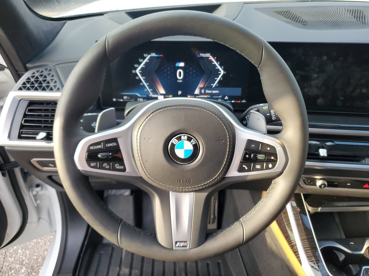 2025 BMW X7 xDrive40i