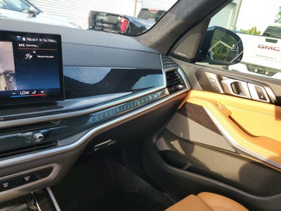 2025 BMW X7 xDrive40i