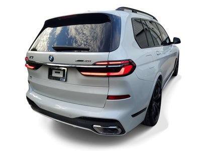 2025 BMW X7 xDrive40i