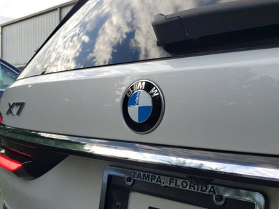 2025 BMW X7 xDrive40i