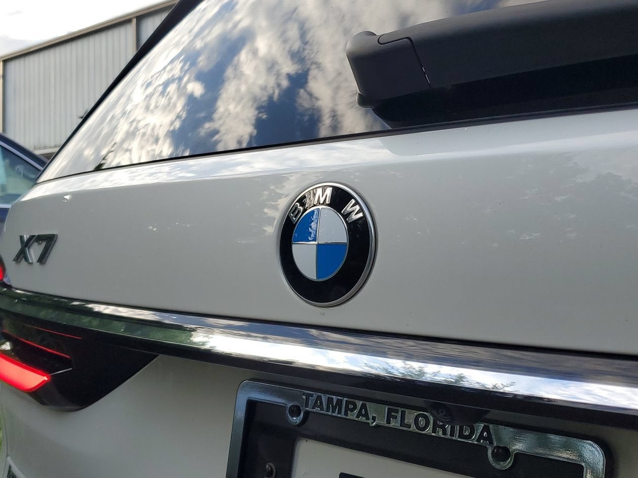 2025 BMW X7 xDrive40i