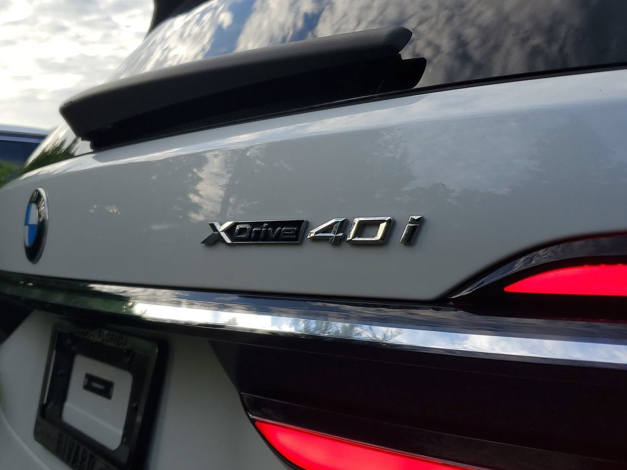 2025 BMW X7 xDrive40i