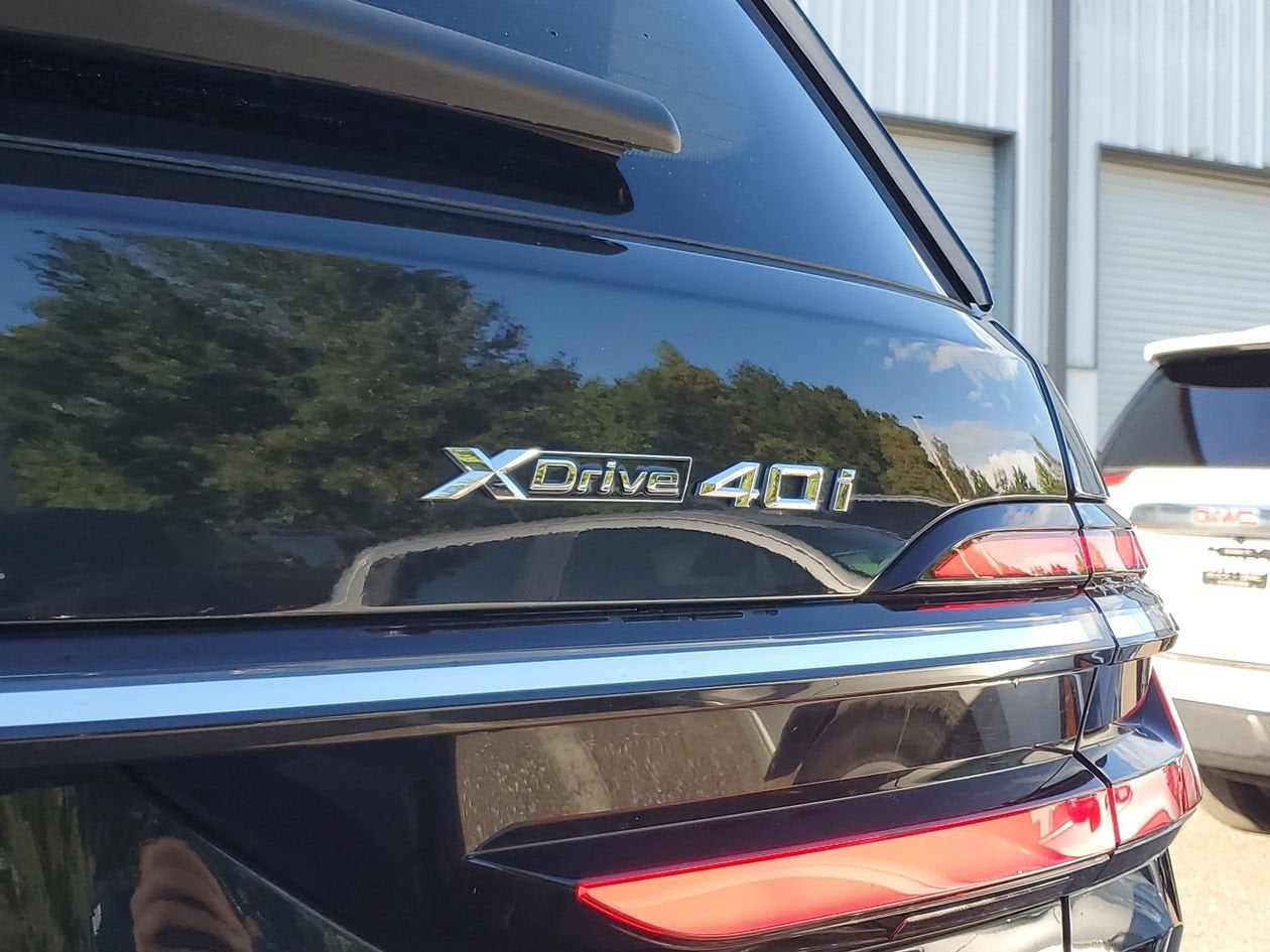 2025 BMW X7 xDrive40i