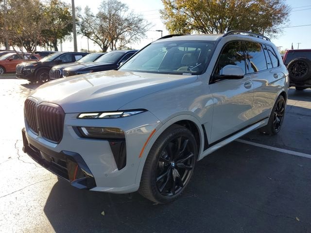 2024 BMW X7 xDrive40i