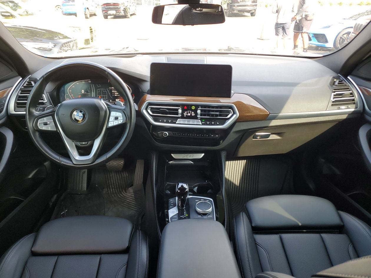 2024 BMW X4 xDrive30i