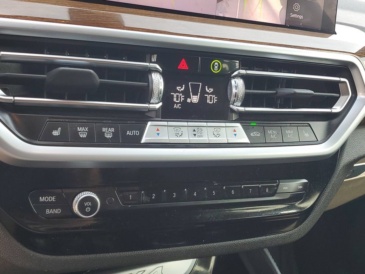 2024 BMW X4 xDrive30i