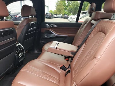 2024 BMW X7 M60i