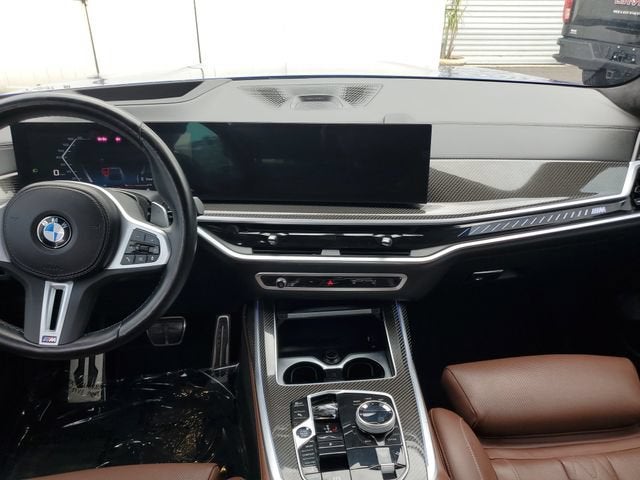 2024 BMW X7 M60i