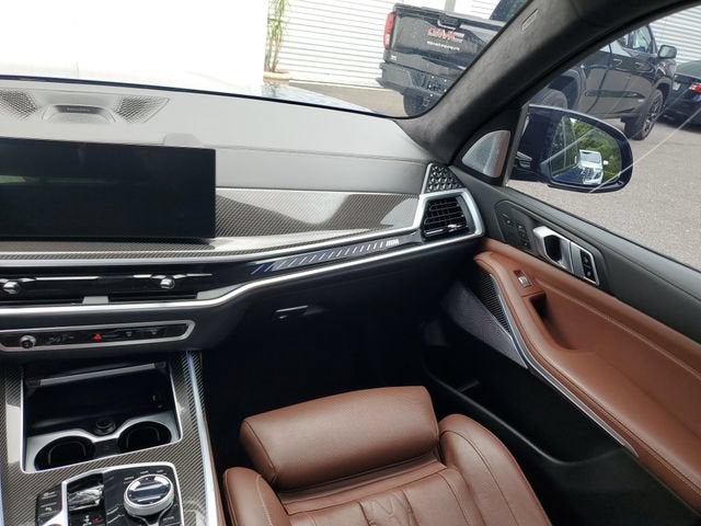 2024 BMW X7 M60i