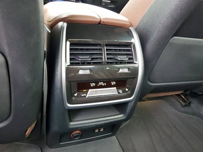 2024 BMW X7 M60i
