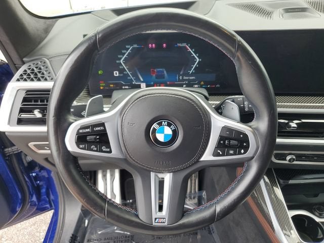 2024 BMW X7 M60i