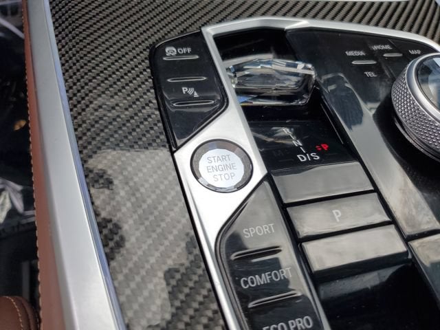 2024 BMW X7 M60i