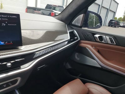 2024 BMW X7 M60i