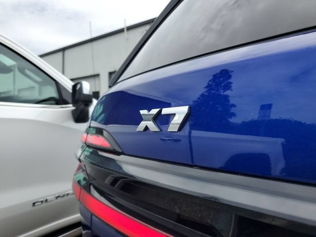 2024 BMW X7 M60i