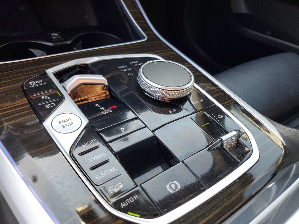 2025 BMW X5 xDrive50e