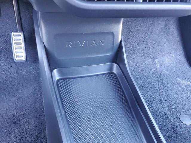 2022 RIVIAN R1S Launch Edition