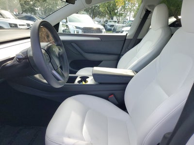 2025 Tesla Model Y Long Range