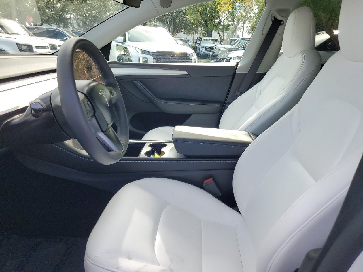2025 Tesla Model Y Long Range