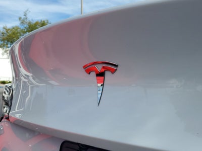 2025 Tesla Model Y Long Range