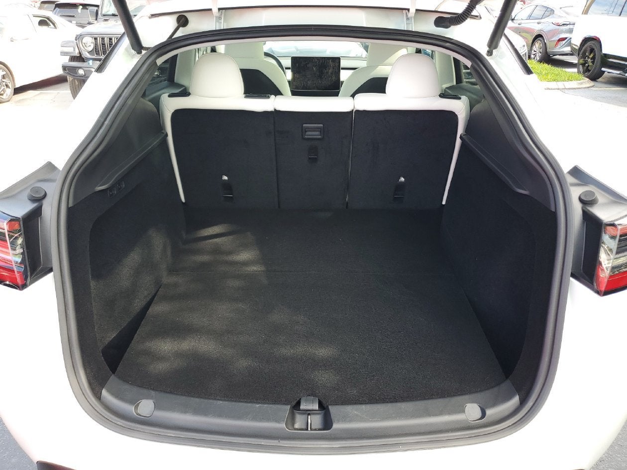 2025 Tesla Model Y Long Range