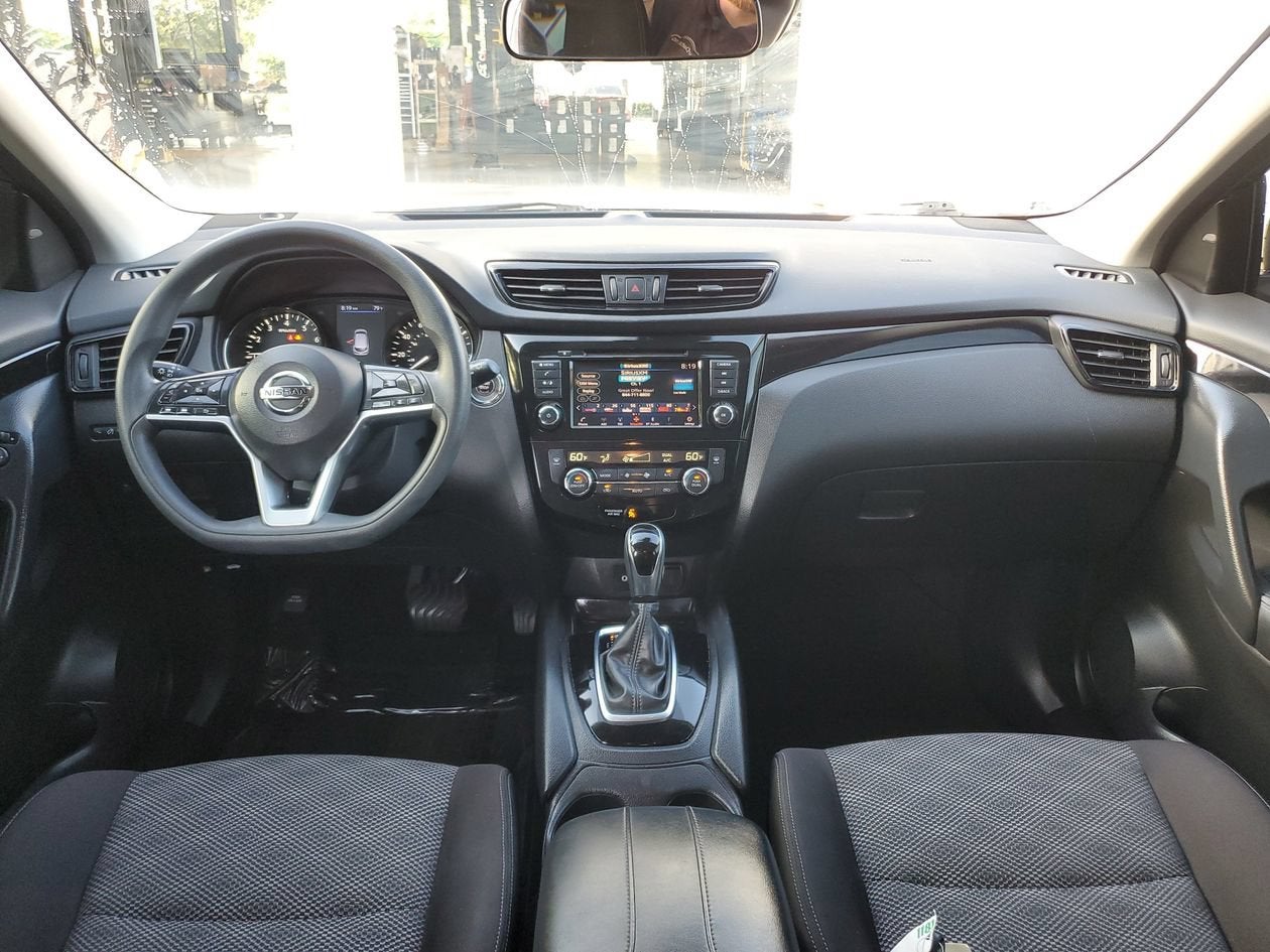 2020 Nissan Rogue Sport SV