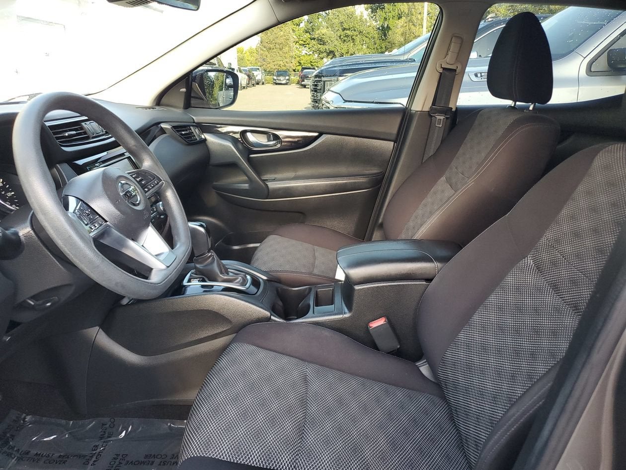 2020 Nissan Rogue Sport SV