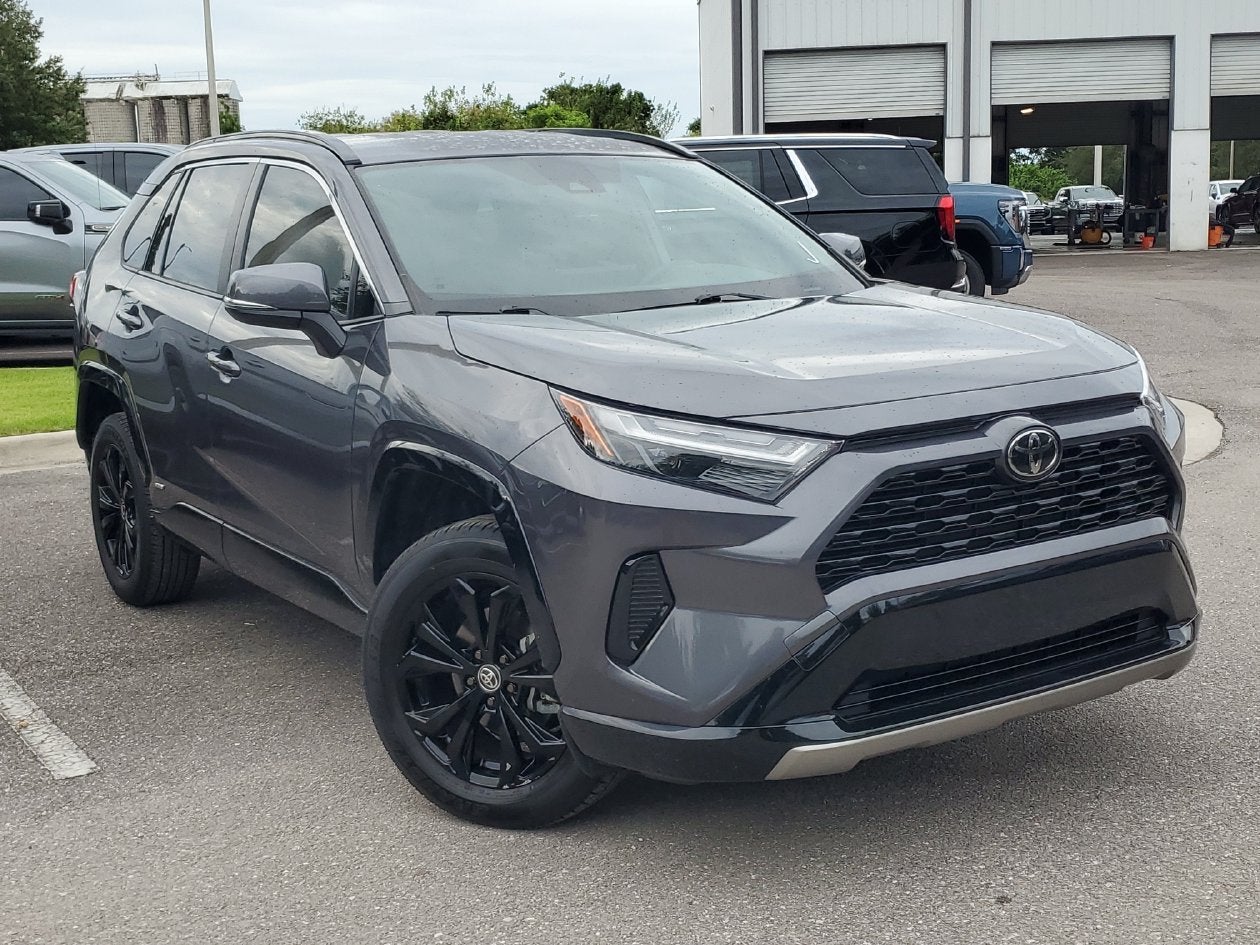2025 Toyota RAV4 Hybrid SE