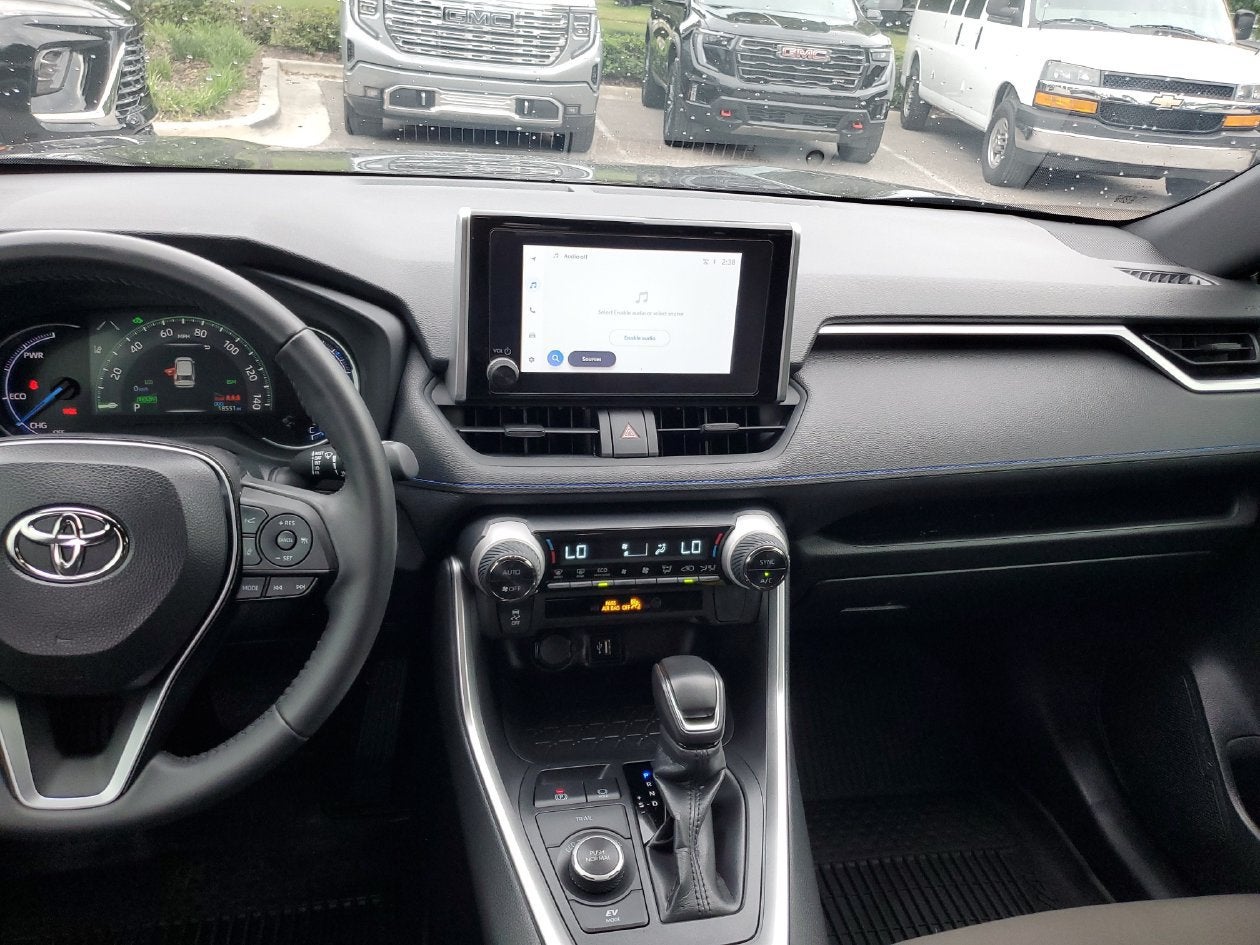 2025 Toyota RAV4 Hybrid SE
