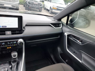 2025 Toyota RAV4 Hybrid SE