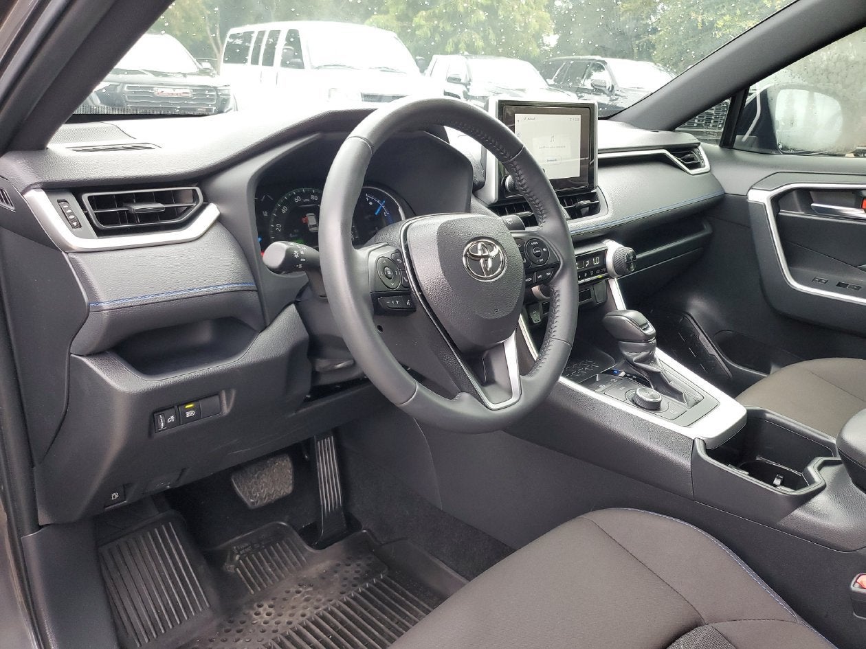 2025 Toyota RAV4 Hybrid SE