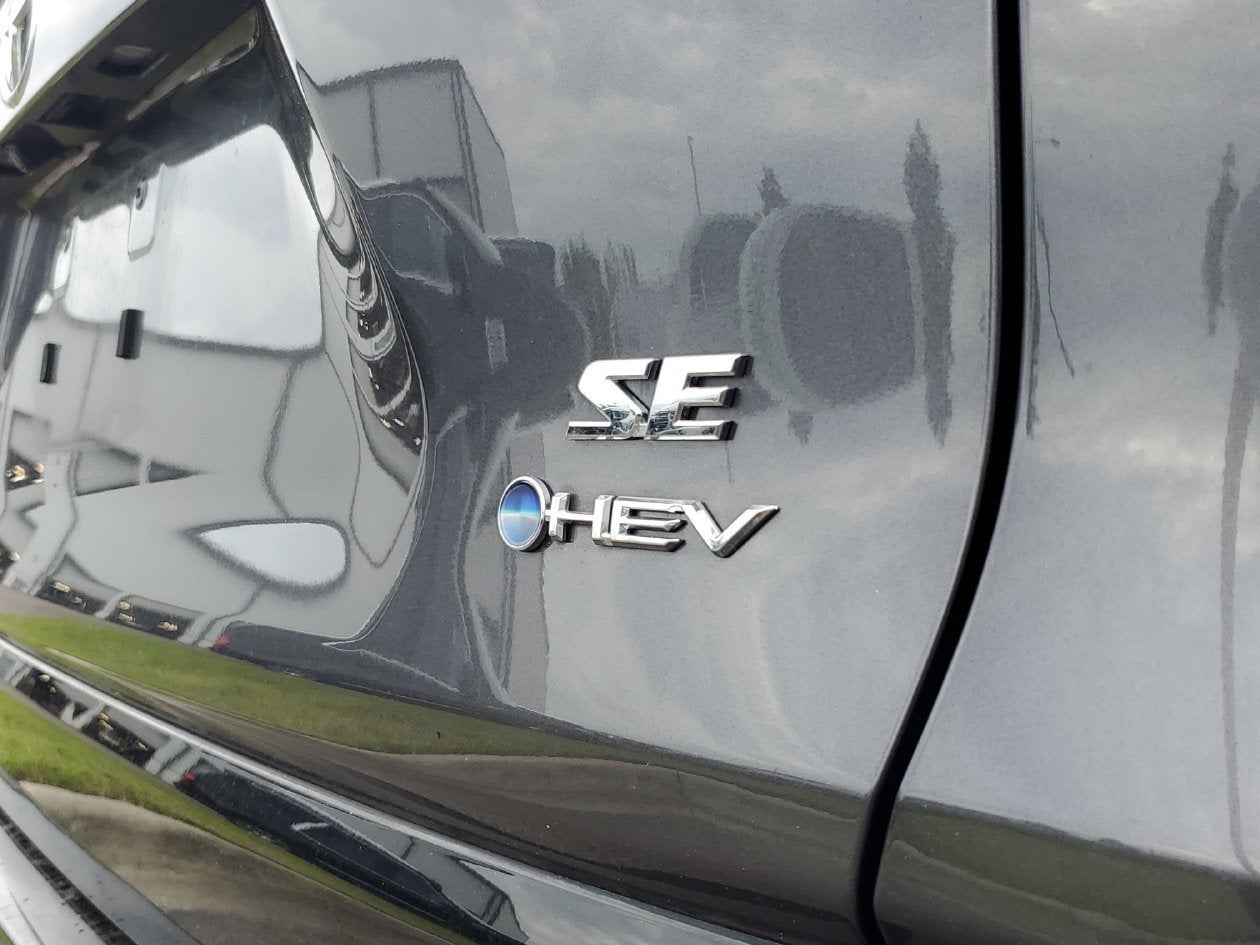 2025 Toyota RAV4 Hybrid SE