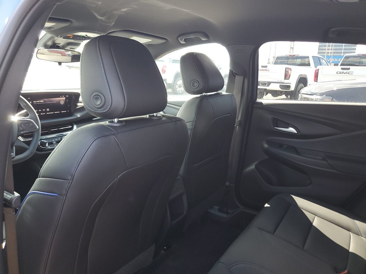 2026 Buick Envista Sport Touring - Photo 9