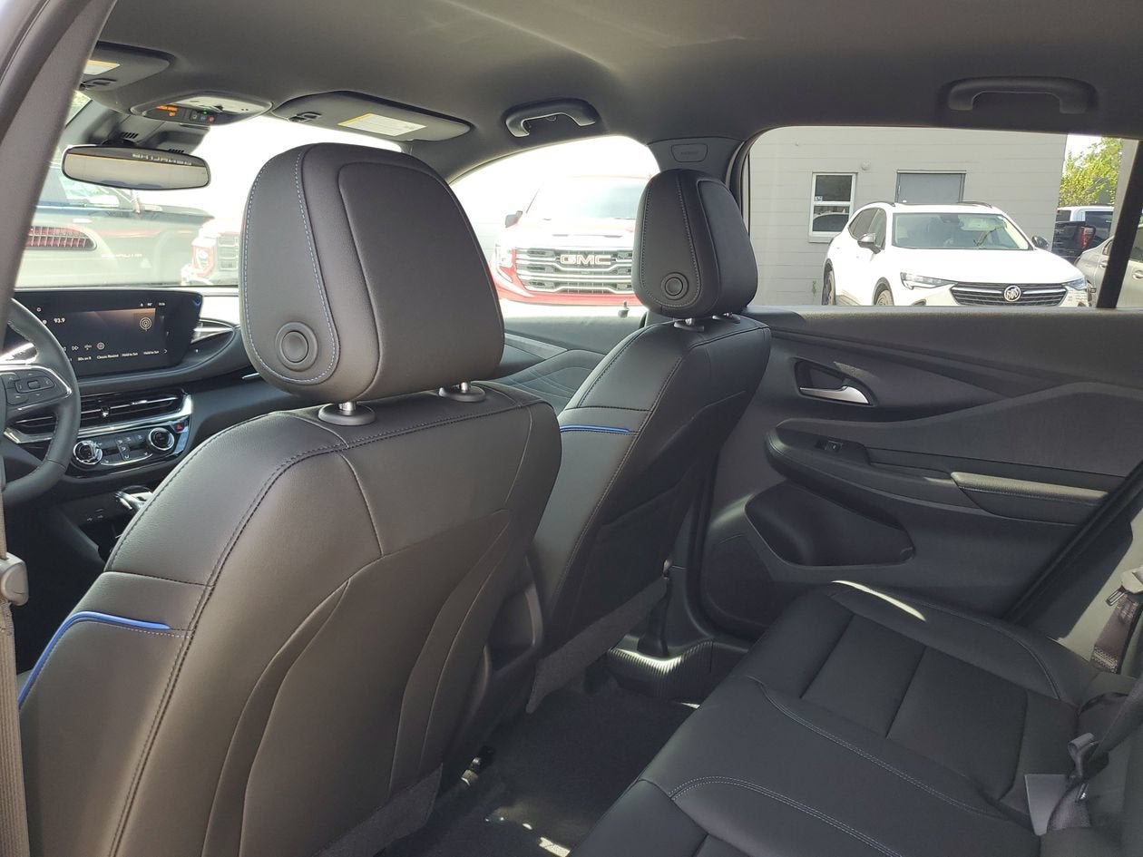 2026 Buick Envista Sport Touring - Photo 9