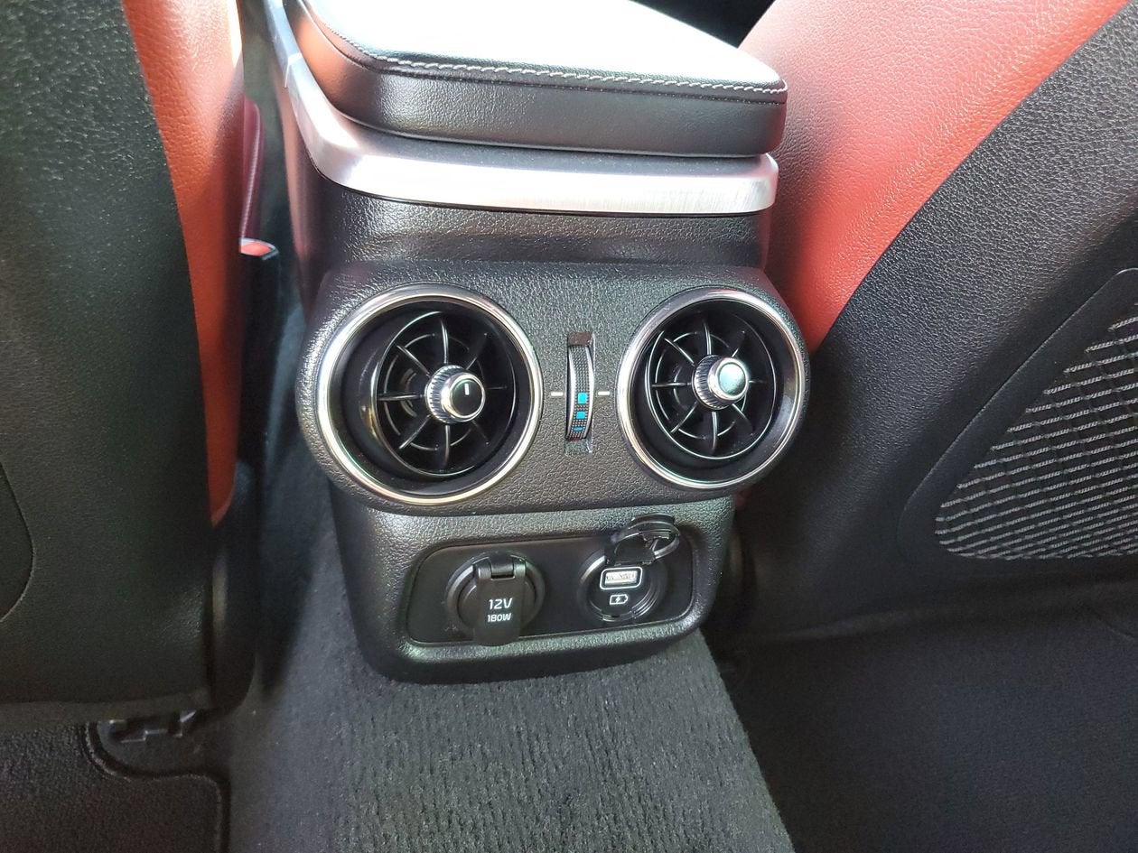 2022 Kia Stinger GT1